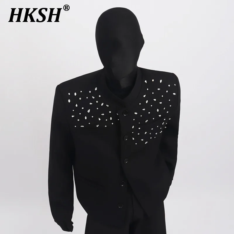 HKSH Man Tide Dark Punk High Sense Роскошный нишевый дизайн Тяжелая промышленность Костюм с бусинами для ногтей Куртки Прочный красивый свободный блейзер HK4789
HKSH Man Tide Dark Punk High Sense Роскошный нишевый дизайн Тяжелая промышленность Костюм с бусинами для ногтей Куртки Прочный красивый свободный блейзер HK4789