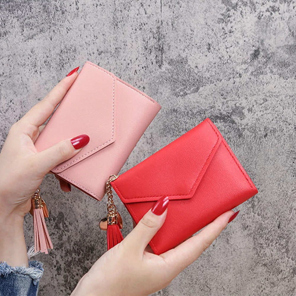 Новый многофункциональный кошелек-трифолд 2026 года, винтажный кошелек для монет большой вместимости, очаровательный кошелек с кисточкой для карт, для повседневного использования девочками
Новый многофункциональный кошелек-трифолд 2026 года, винтажный кошелек для монет большой вместимости, очаровательный кошелек с кисточкой для карт, для повседневного использования девочками