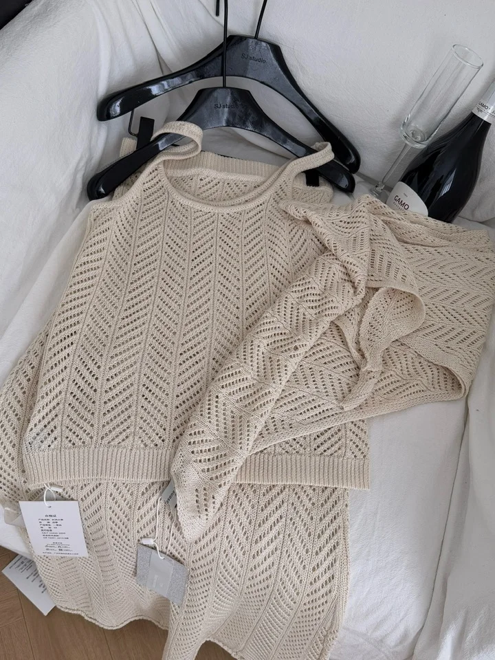 Lightweight Knitted awl f-length Skirt Tee-piece Set for Women Summer Beautiful Vaion Holiday Vest Ensemble
Lightweight Knitted awl f-length Skirt Tee-piece Set for Women Summer Beautiful Vaion Holiday Vest Ensemble