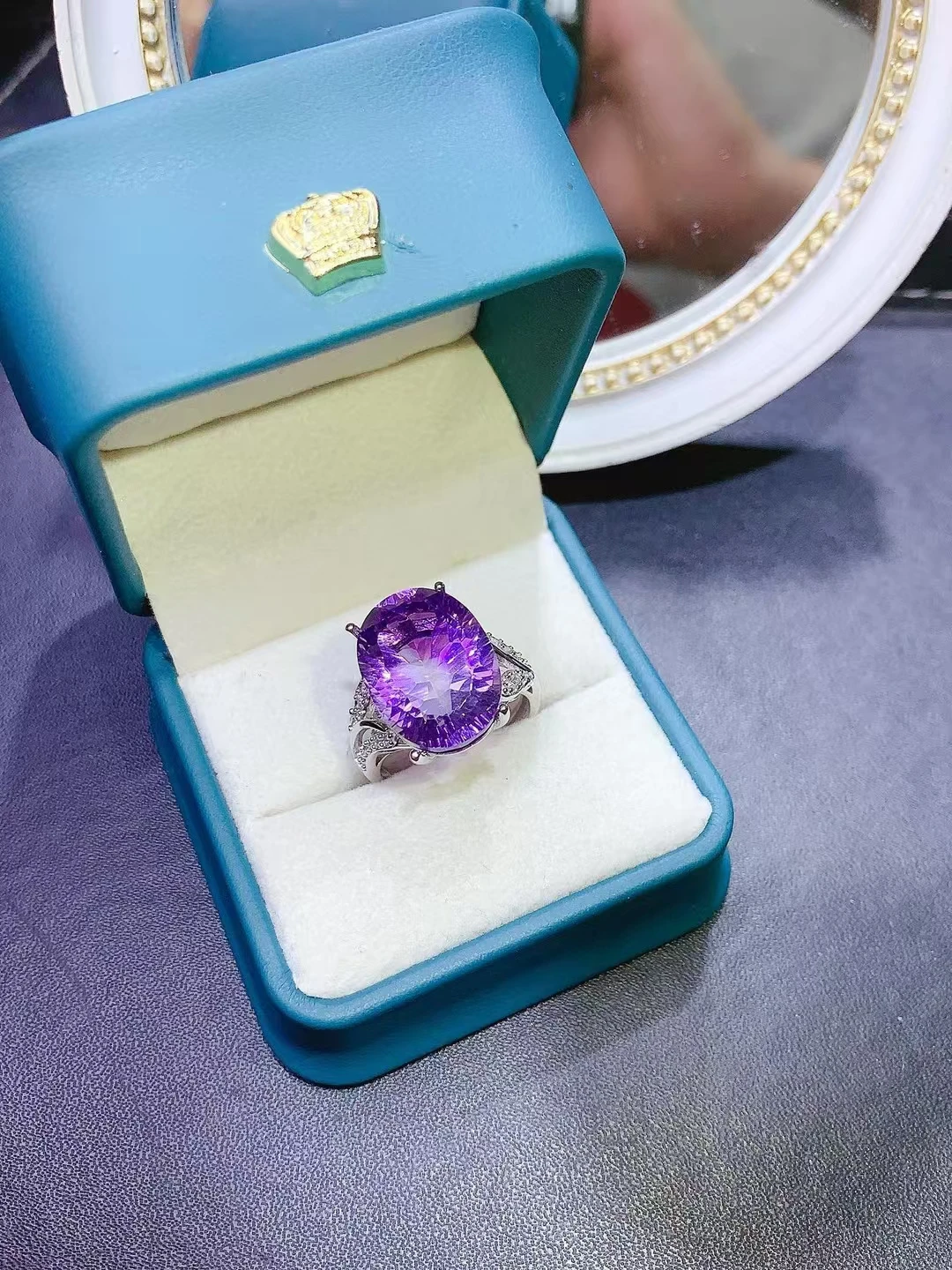 KJJEAXCMY Fine Jewelry Natural Brazilian Amethyst Women's Ring S925 Pure Silver Exquisite Inlaid High Clarity Gem Support Testin
KJJEAXCMY Fine Jewelry Natural Brazilian Amethyst Women's Ring S925 Pure Silver Exquisite Inlaid High Clarity Gem Support Testin