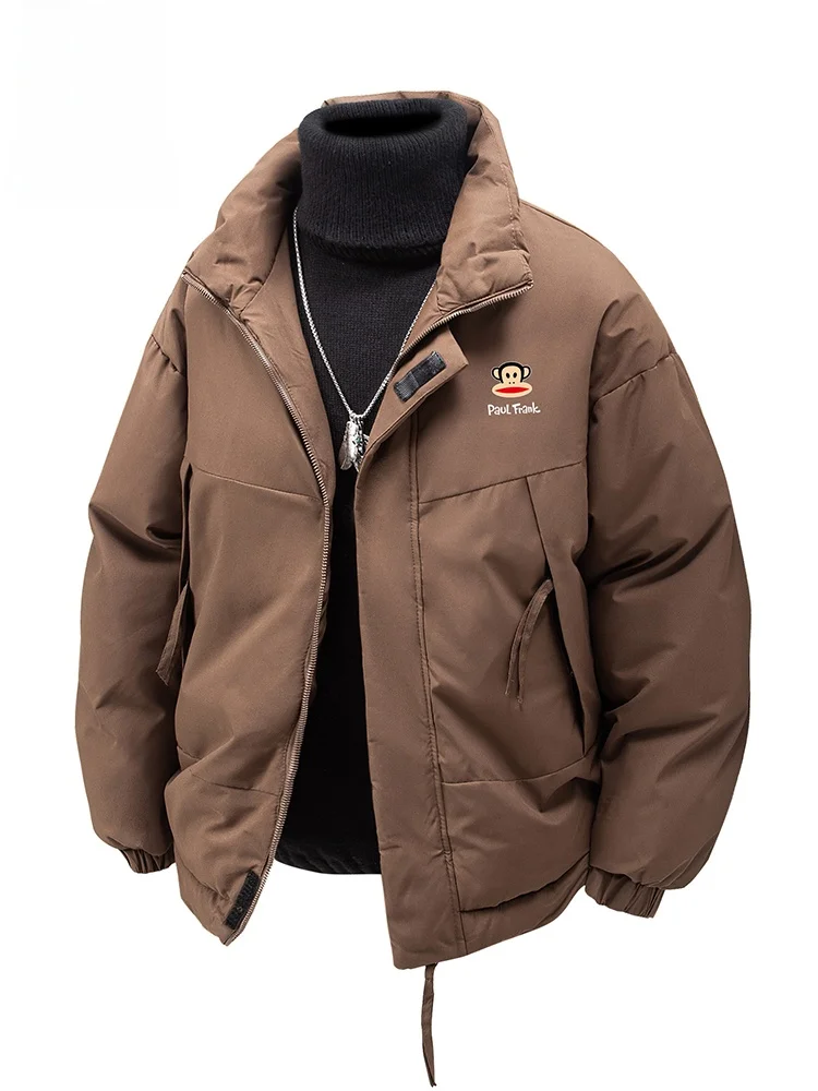 Мужская зимняя куртка Paul Frank в американском ретро-стиле с воротником-стойкой, утепленная, из хлопка, с длинными рукавами, на молнии, для молодежи, теплая и износостойкая
Мужская зимняя куртка Paul Frank в американском ретро-стиле с воротником-стойкой, утепленная, из хлопка, с длинными рукавами, на молнии, для молодежи, теплая и износостойкая