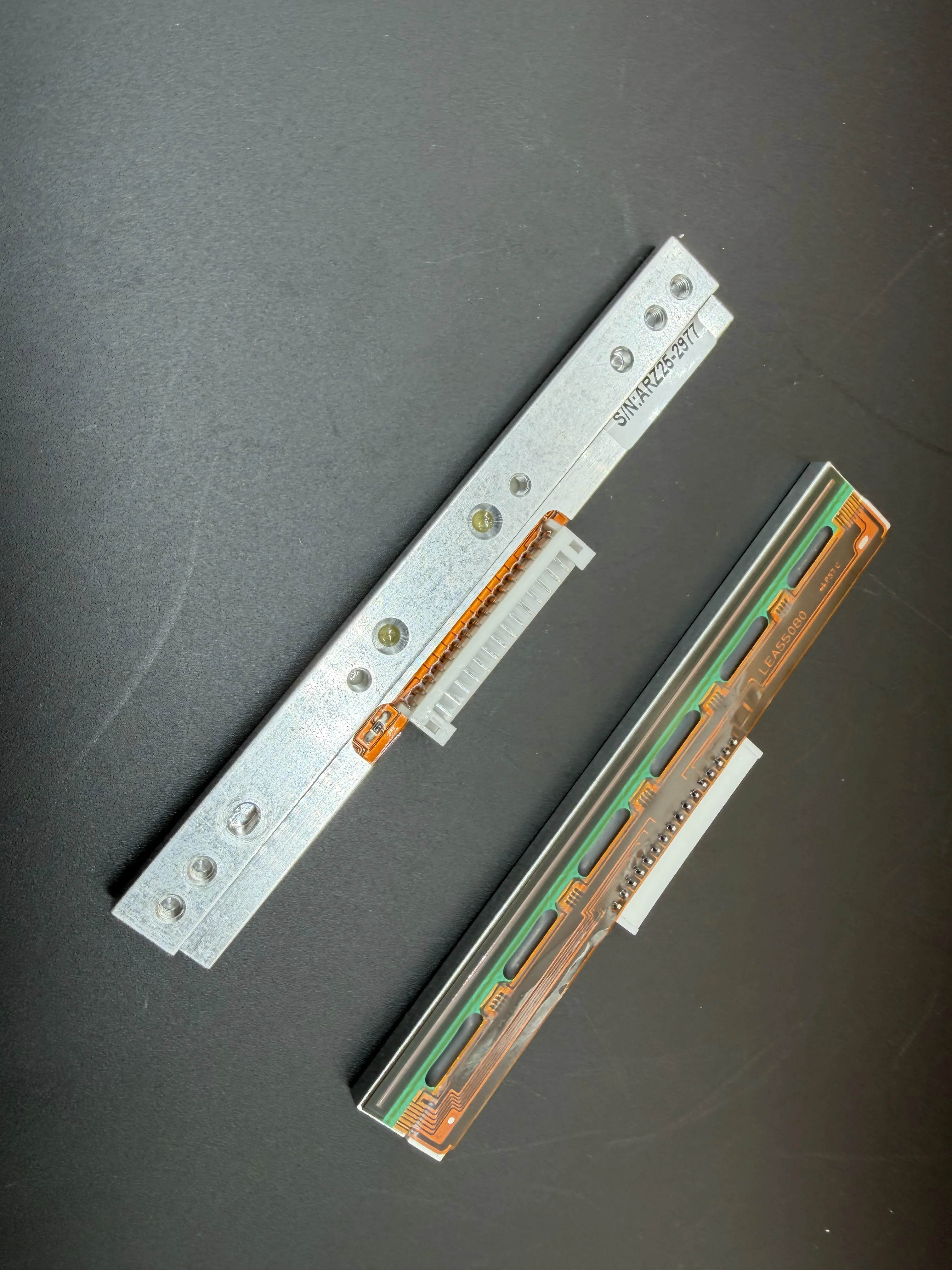 print head for Godex EZ-2050 203DPI EZ-2100 industrial barcode printer print head New thermal print head EZ2050 barcode
print head for Godex EZ-2050 203DPI EZ-2100 industrial barcode printer print head New thermal print head EZ2050 barcode