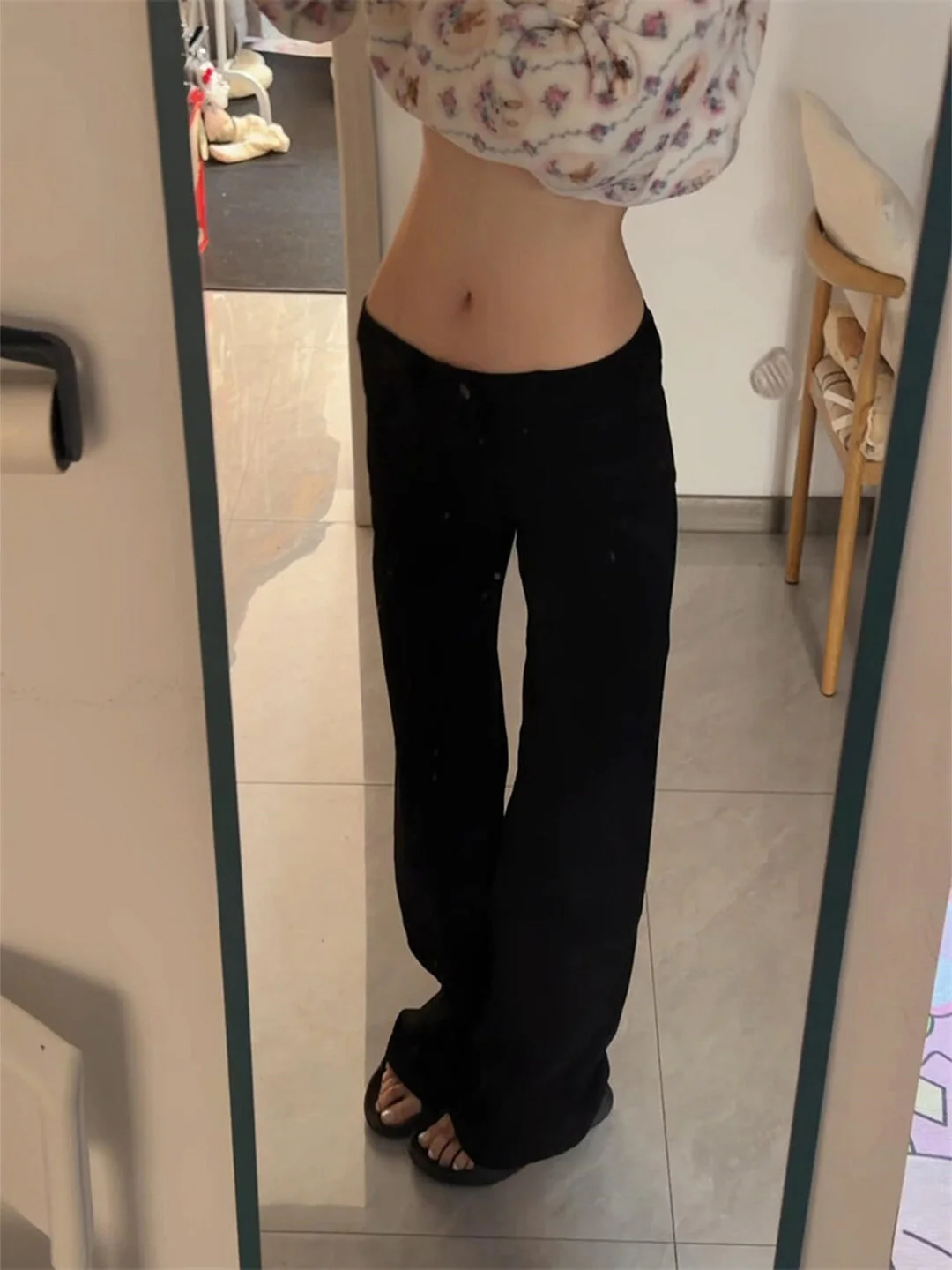 Low-Waist Fleece-Lined Flared Jeans Women's Autumn Winter New Loose Slimming Small Size Wide Leg Pants Commute Style Pure Color
Low-Waist Fleece-Lined Flared Jeans Women's Autumn Winter New Loose Slimming Small Size Wide Leg Pants Commute Style Pure Color