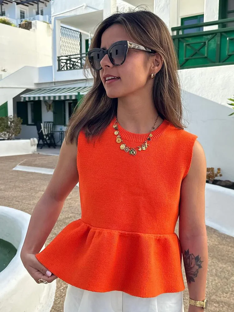 TRAFZA Women Fashion O-Neck Nine-point Short Skirt Style Hem Knitted Tops Pullover Vest Female Spring Sleeveless Sweater Tops
TRAFZA Women Fashion O-Neck Nine-point Short Skirt Style Hem Knitted Tops Pullover Vest Female Spring Sleeveless Sweater Tops