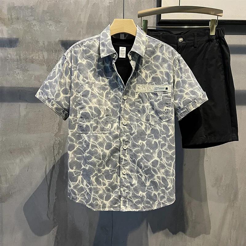2026 Summer New Fashion Water Light Pattern Square Neck Shirt Trendy Casual Men's Stylish High-End Sense
2026 Summer New Fashion Water Light Pattern Square Neck Shirt Trendy Casual Men's Stylish High-End Sense