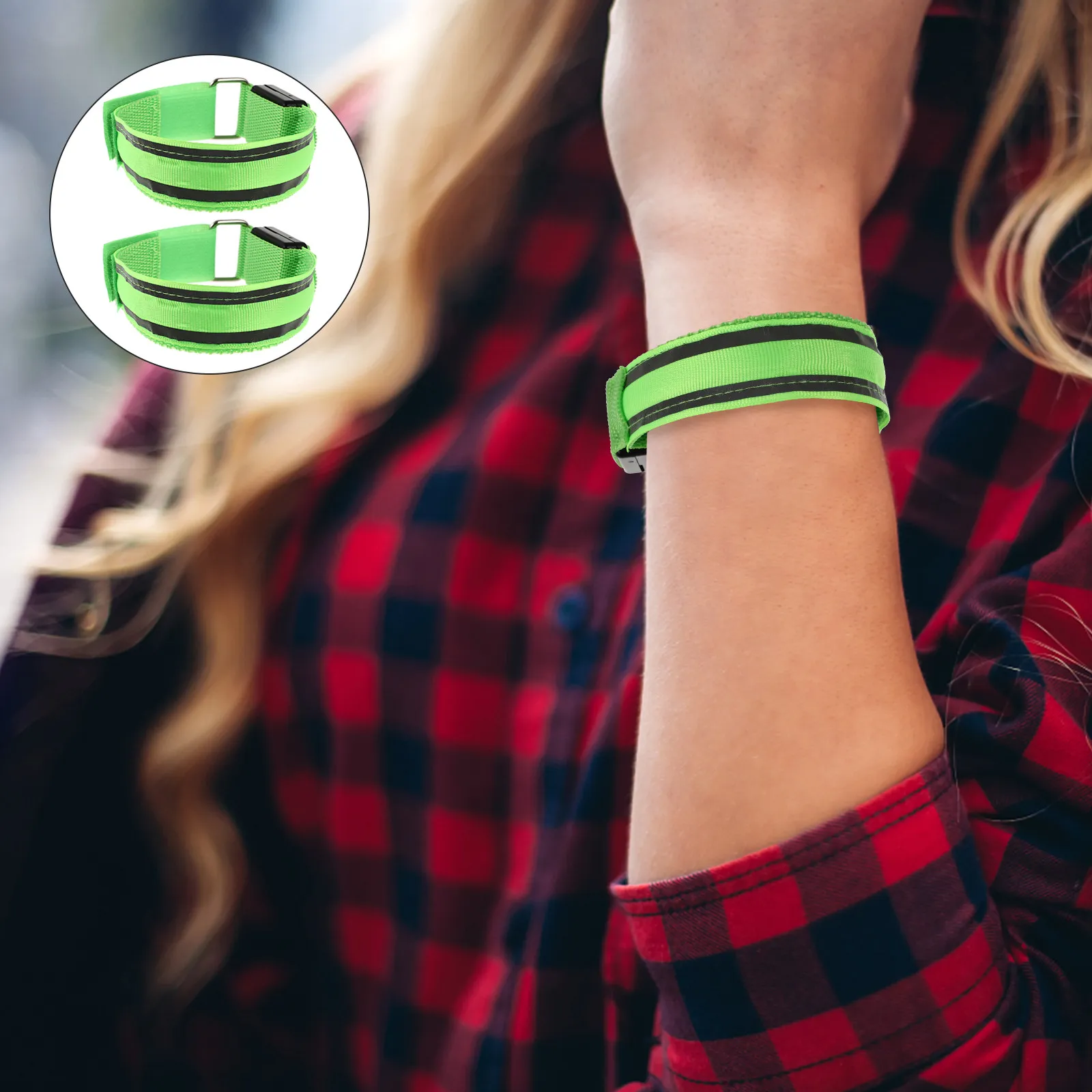 2Pcs LED Light Armband Night Running Accessory Luminous Sports Bracelet Adjustable Nylon Wrist Band for Cycling Mountaineering
2Pcs LED Light Armband Night Running Accessory Luminous Sports Bracelet Adjustable Nylon Wrist Band for Cycling Mountaineering