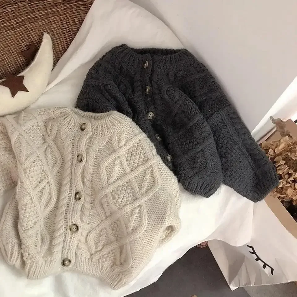 Kid Sweaters 2023 Autumn Winter New Knitted Coat Thick Boys and Girls Sweaters Treasure Sweater Girl Korean Twist Cardigan
Kid Sweaters 2023 Autumn Winter New Knitted Coat Thick Boys and Girls Sweaters Treasure Sweater Girl Korean Twist Cardigan