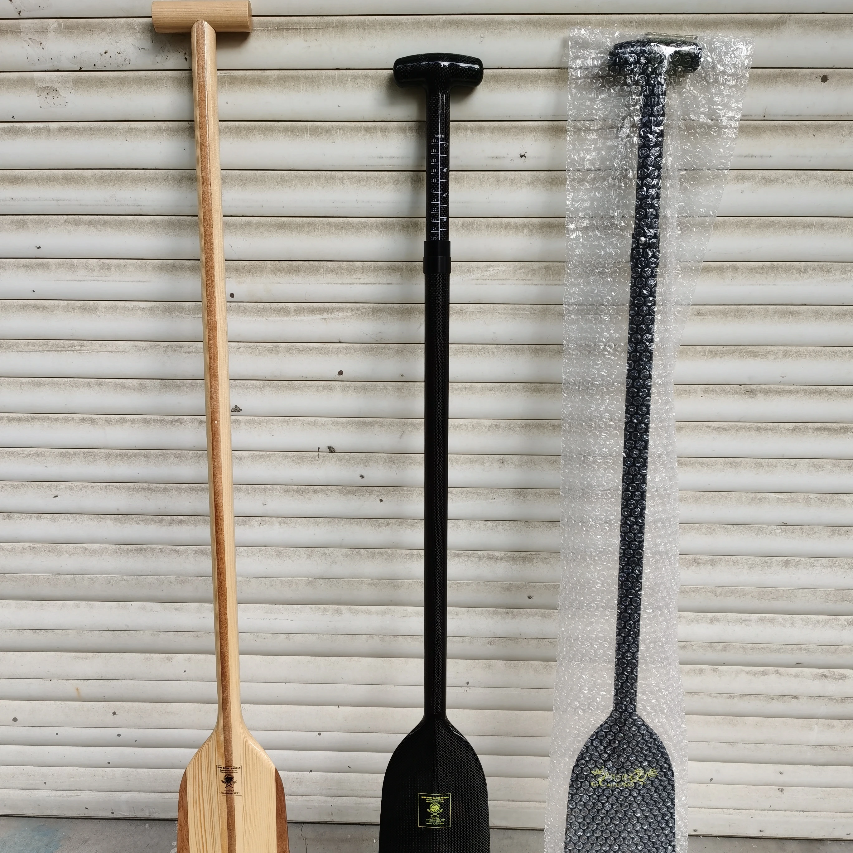 New Design Diverse Styles Manual Control Adjustable Carbon Fiber Dragon Boat Paddle
New Design Diverse Styles Manual Control Adjustable Carbon Fiber Dragon Boat Paddle