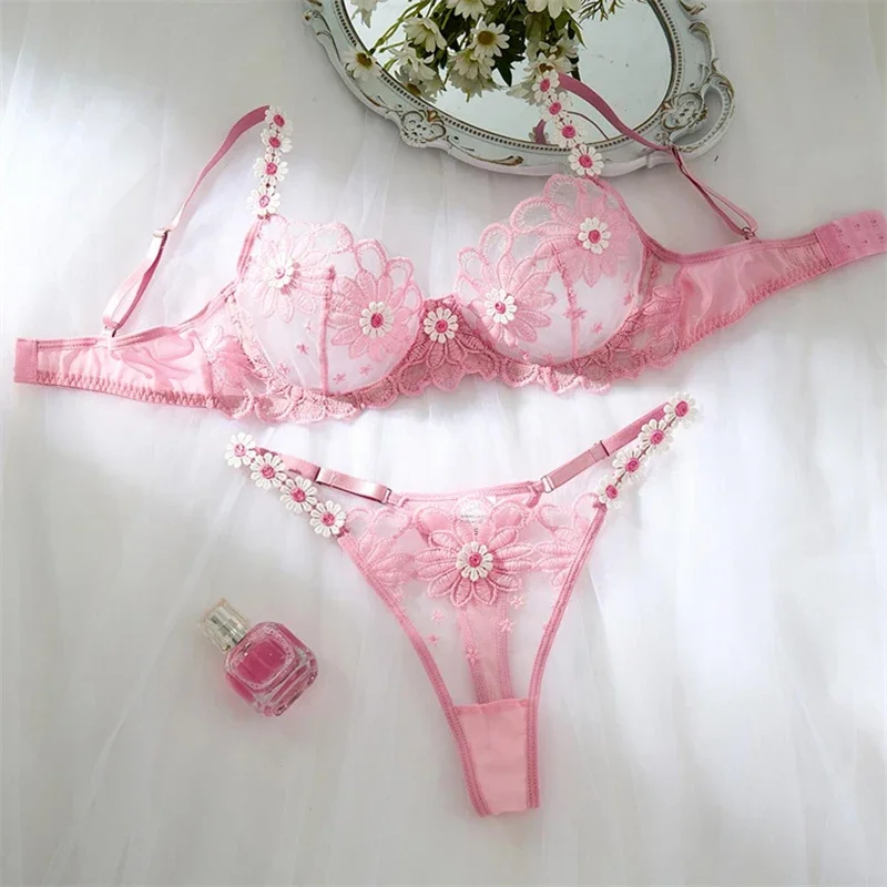 New Sexy Girl Lingerie Floral Embroidery Lingerie Set Pink Fantasy Underwear Ultra Thin Bra Panty Set Translucent Lace Lingerie
New Sexy Girl Lingerie Floral Embroidery Lingerie Set Pink Fantasy Underwear Ultra Thin Bra Panty Set Translucent Lace Lingerie