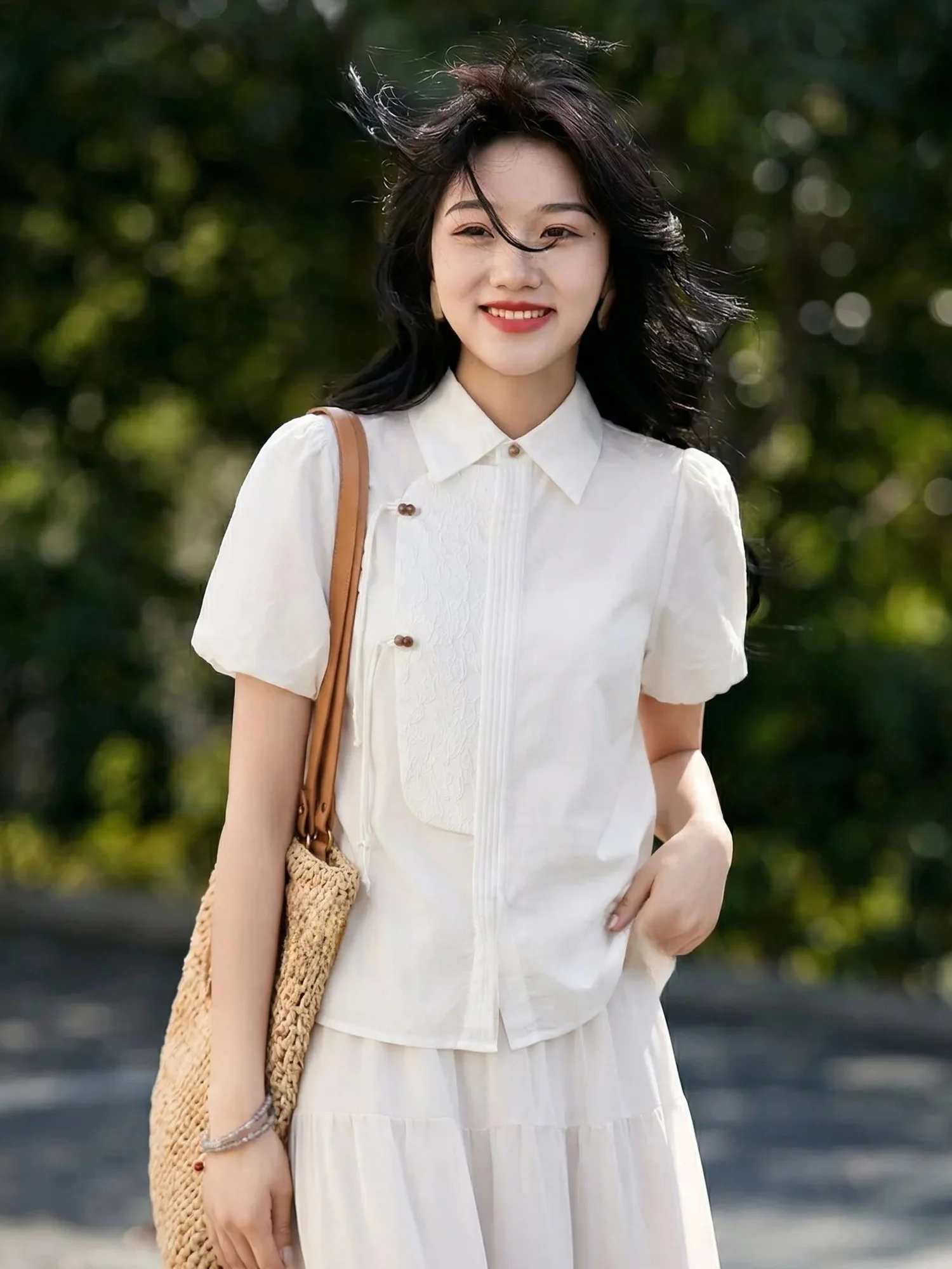 Elegant Black Short Sleeve Shirt Women's Chivirin Cotton Polyester Blend Casual Slim Fit Button up Shirt for Daily Wear
Elegant Black Short Sleeve Shirt Women's Chivirin Cotton Polyester Blend Casual Slim Fit Button up Shirt for Daily Wear