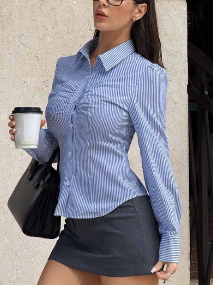 Европейский и американский стиль, осенне-зимняя новая модная женская одежда, дизайнерский стиль, универсальный облегающий воротник с длинными рукавами
Европейский и американский стиль, осенне-зимняя новая модная женская одежда, дизайнерский стиль, универсальный облегающий воротник с длинными рукавами