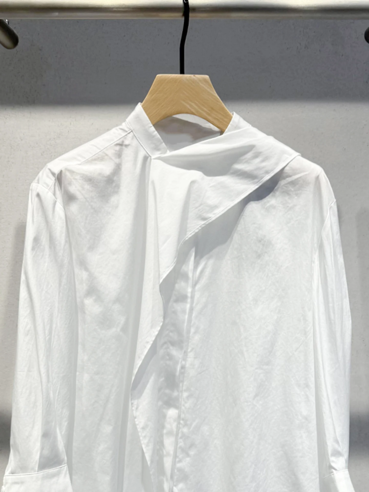 Casual Versatile Women's irt Ele Design Le 2025 Autumn Season Commute Sle Long Sve Stand Collar Pure Color
Casual Versatile Women's irt Ele Design Le 2025 Autumn Season Commute Sle Long Sve Stand Collar Pure Color