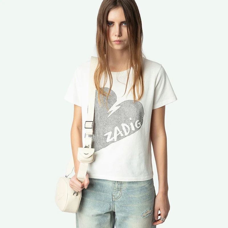 Новая летняя женская хлопковая футболка с круглым вырезом и коротким рукавом, с крупным принтом «Love Letter» и стразами, белая, повседневная, свободного кроя, однотонная
Новая летняя женская хлопковая футболка с круглым вырезом и коротким рукавом, с крупным принтом «Love Letter» и стразами, белая, повседневная, свободного кроя, однотонная