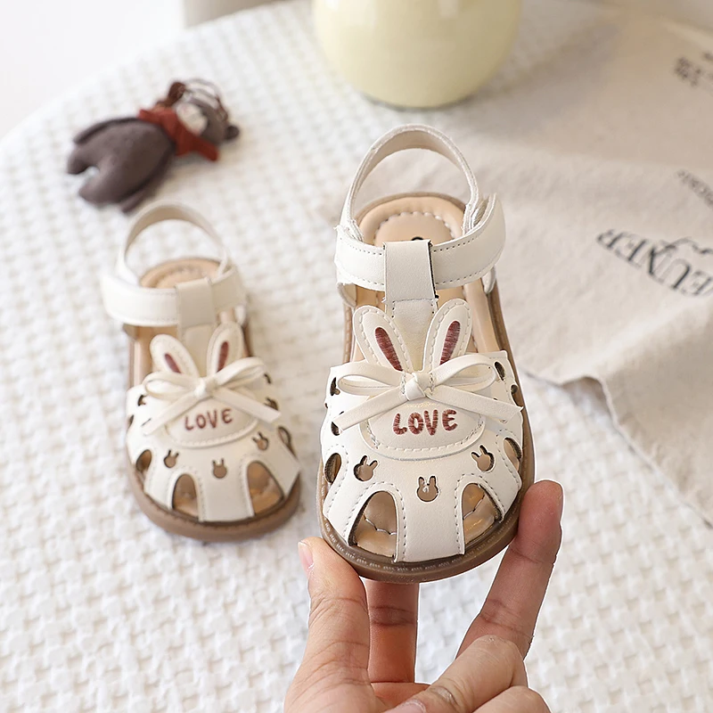 YUYIN Little Girl Summer Sandals Cute Heart Rabbit Bow Children's Beach Shoes Fashion Princess Children's Flat Shoes Comfortable
YUYIN Little Girl Summer Sandals Cute Heart Rabbit Bow Children's Beach Shoes Fashion Princess Children's Flat Shoes Comfortable