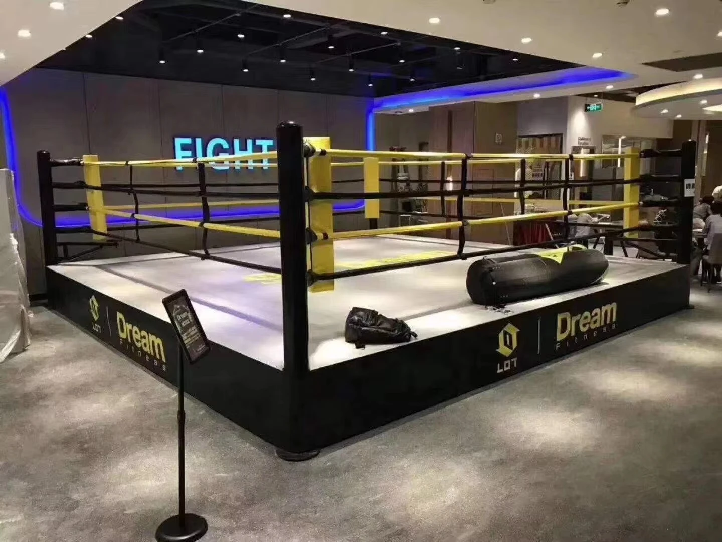 Customization Service International Standard High Quality Boxing Ring MMA Cage Wrestling Cage Brand Model JH-20001
Customization Service International Standard High Quality Boxing Ring MMA Cage Wrestling Cage Brand Model JH-20001