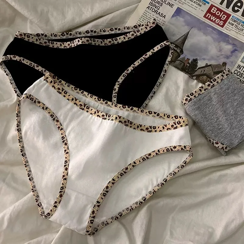 3pcs Cotton Women Solid Panties Adolescent Mid Waist Underwear Girl Fashion Brief Breathable Panty Student Comfort Soft Lingerie
3pcs Cotton Women Solid Panties Adolescent Mid Waist Underwear Girl Fashion Brief Breathable Panty Student Comfort Soft Lingerie