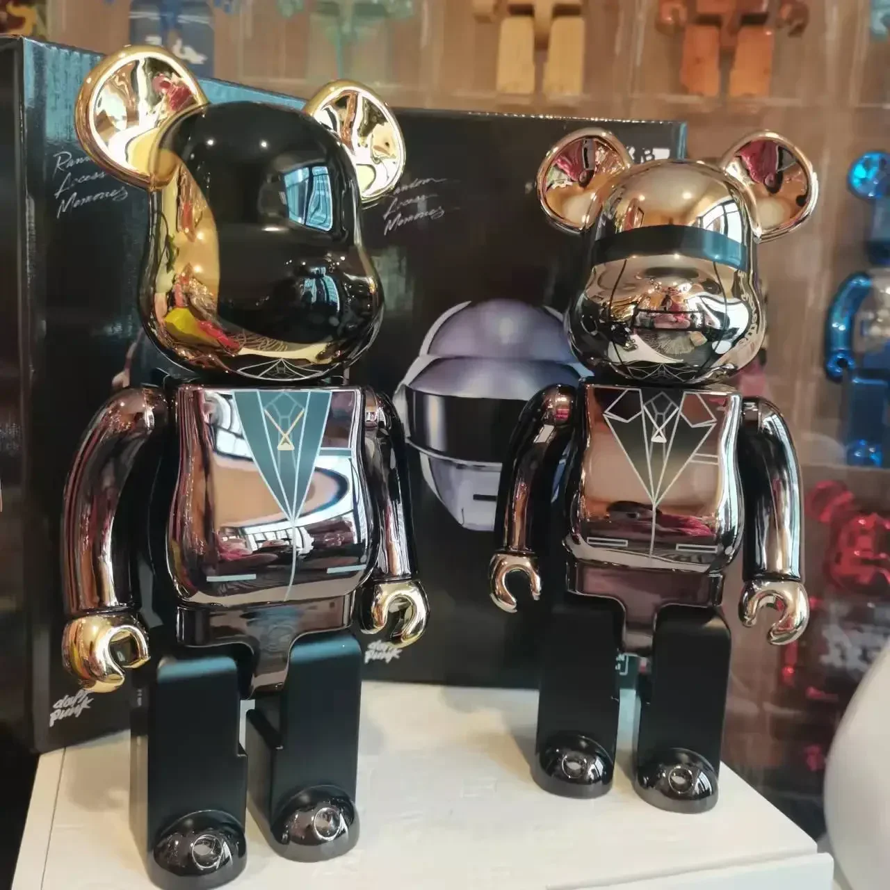 Bearbrick Daft Punk 400 Joint Bright Face Violence Bear 3d Bearbrick Original Ornament Gloomy Bear Statue Model Decoration
Bearbrick Daft Punk 400 Joint Bright Face Violence Bear 3d Bearbrick Original Ornament Gloomy Bear Statue Model Decoration
