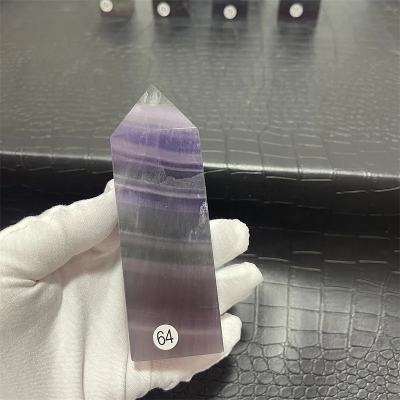 Натуральный зеленый фиолетовый прозрачный флюорит, полированные лечебные точки
Натуральный зеленый фиолетовый прозрачный флюорит, полированные лечебные точки