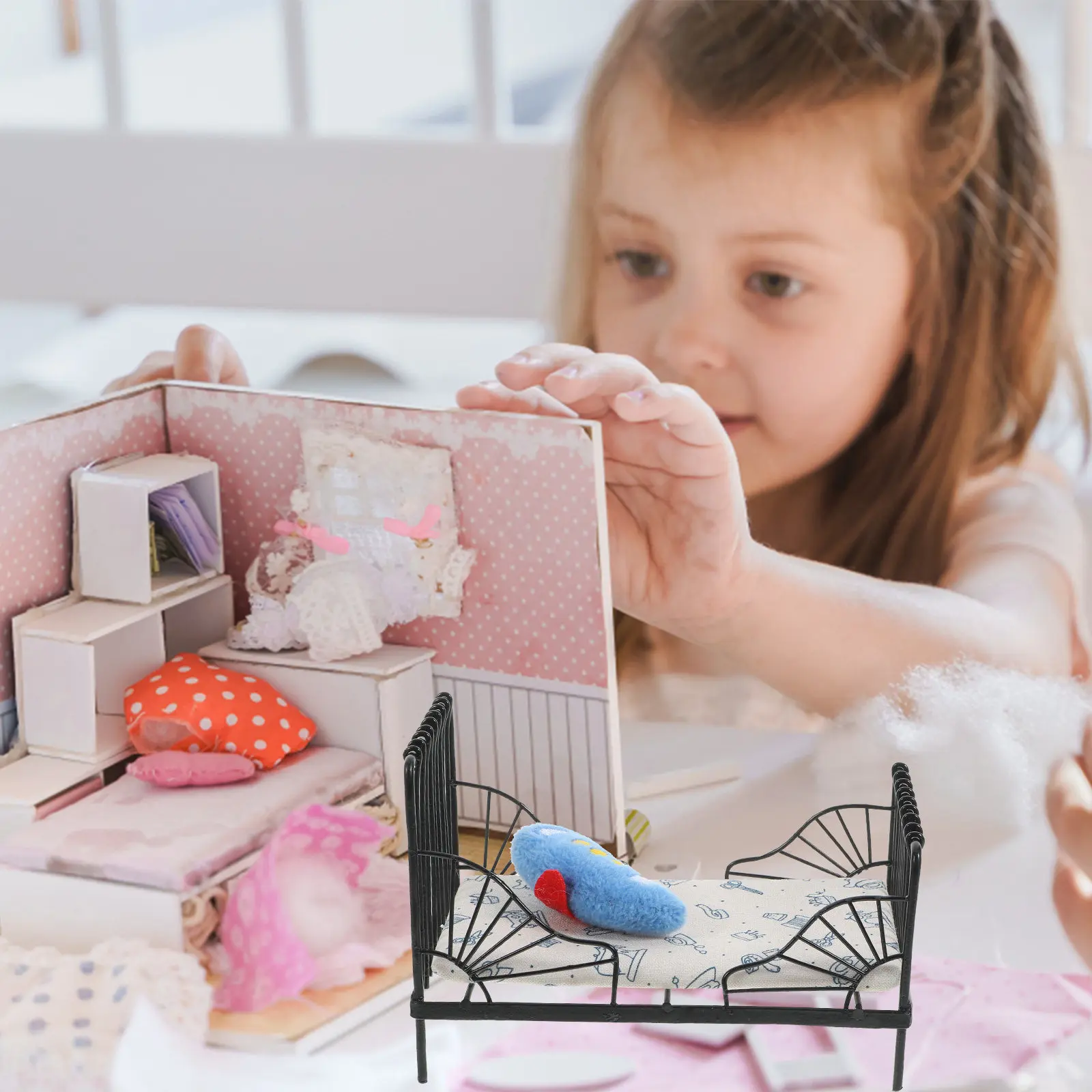 1Set Mini Iron Bed Miniature Furniture Dollhouse Bedroom Scene Vintage Style Mini Bed Pillow Set for House Decor
1Set Mini Iron Bed Miniature Furniture Dollhouse Bedroom Scene Vintage Style Mini Bed Pillow Set for House Decor