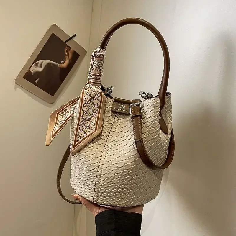 Sac Poplene Femme Temperament, летняя женская простая сумка-толеш, модная универсальная сумка через плечо с крокодилом, сумка-ведро
Sac Poplene Femme Temperament, летняя женская простая сумка-толеш, модная универсальная сумка через плечо с крокодилом, сумка-ведро
