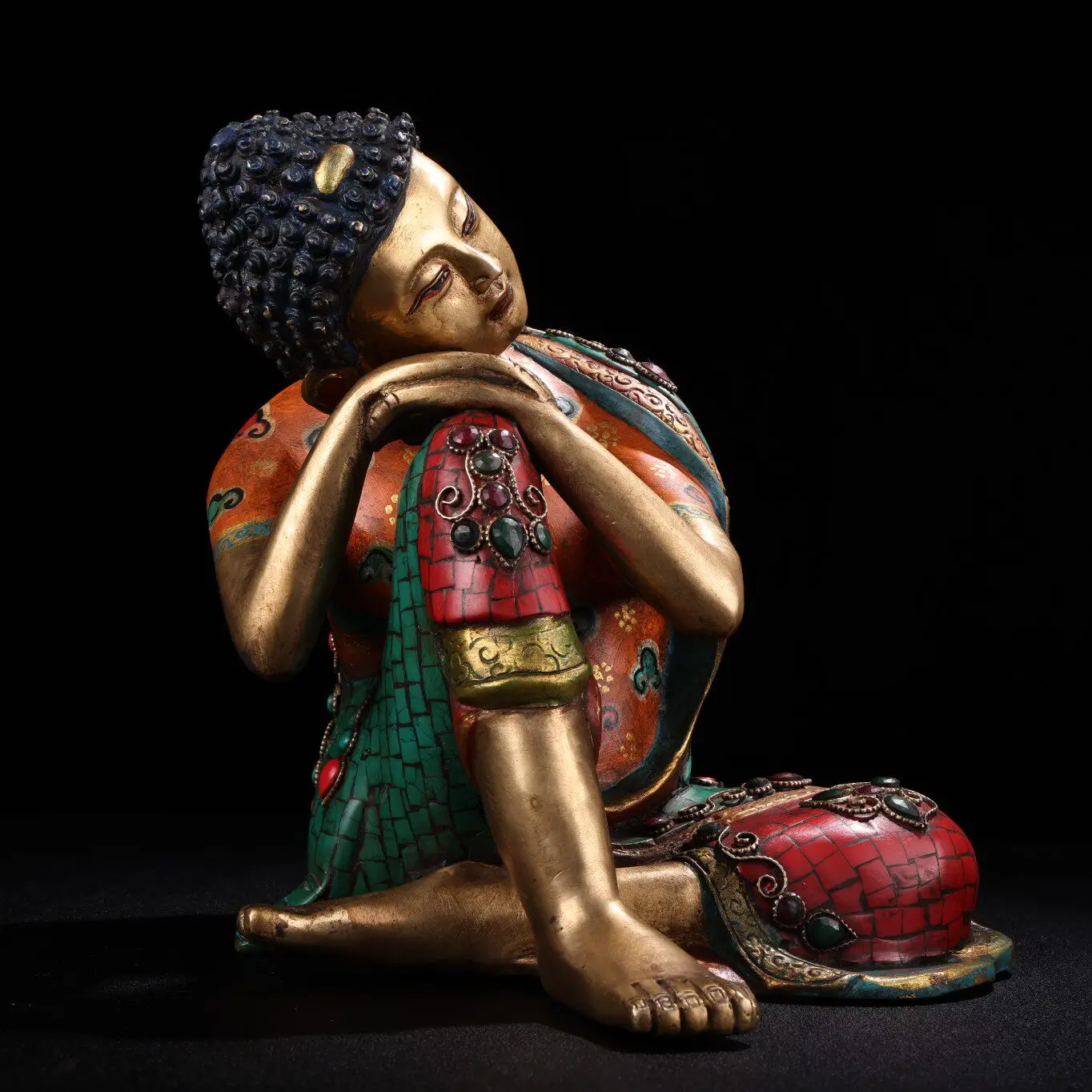 Nepalese Bronze Inlaid Gemstone Painted Gilt Reclining Buddha Statue Serene Face Heavy Patina Fine Craftsmanship Home Decor
Nepalese Bronze Inlaid Gemstone Painted Gilt Reclining Buddha Statue Serene Face Heavy Patina Fine Craftsmanship Home Decor