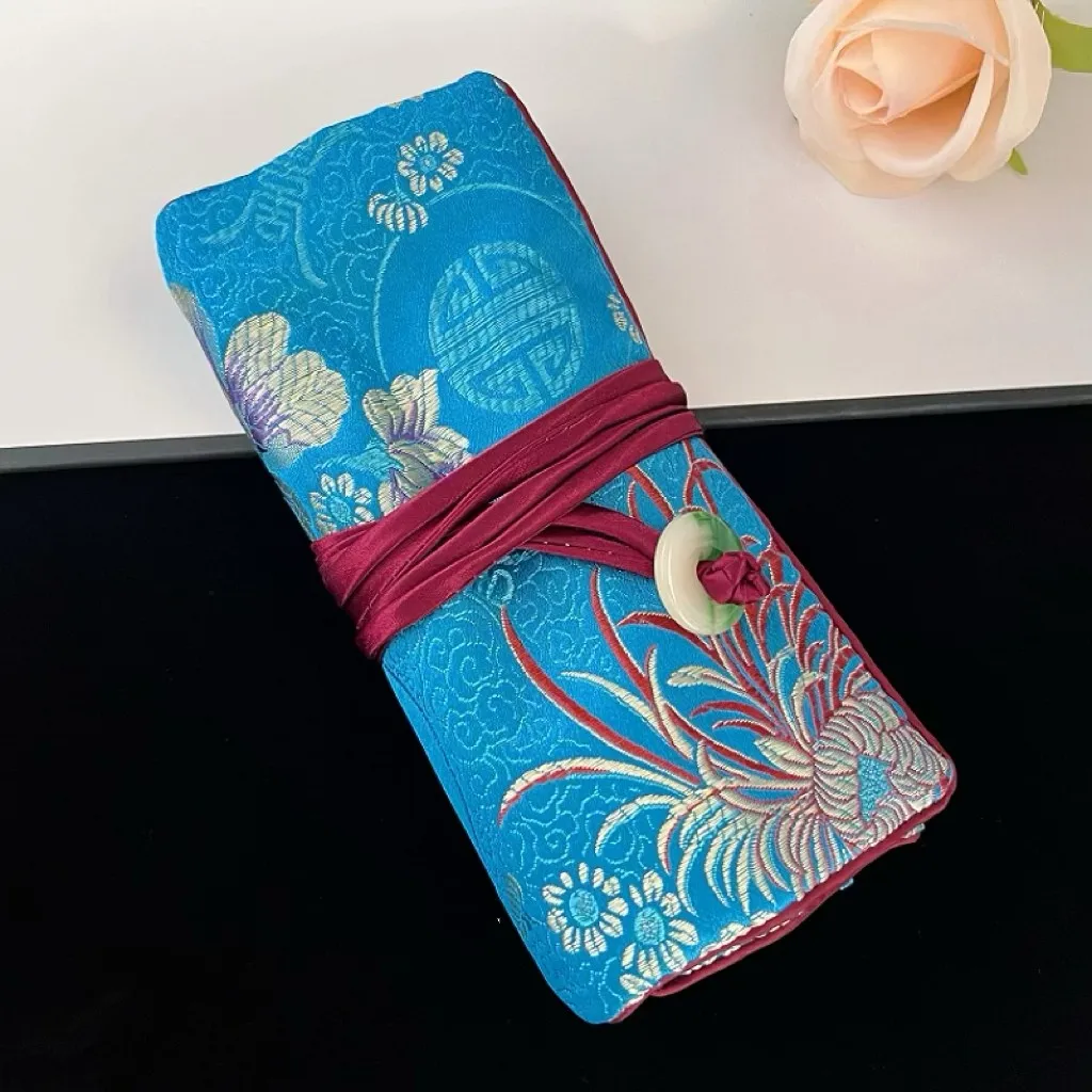 Portable Travel Jewelry Roll Storage Bag Multipurpose Hanging Silk brocade 3 Zipper Pouch with Ties Women Gift
Portable Travel Jewelry Roll Storage Bag Multipurpose Hanging Silk brocade 3 Zipper Pouch with Ties Women Gift