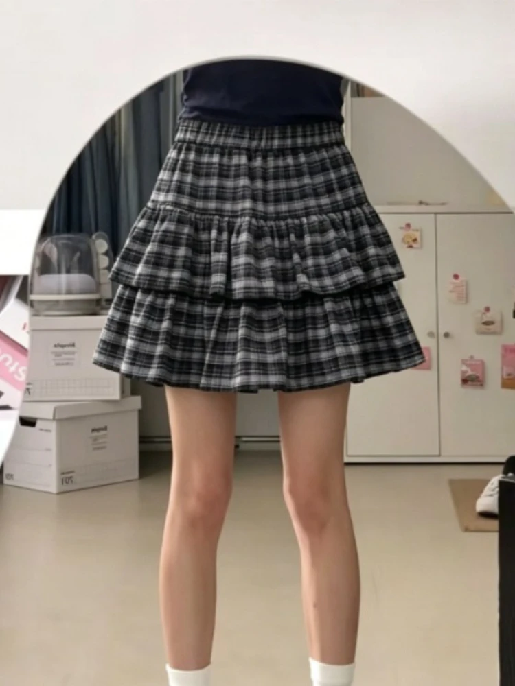 Women Riveted Belt Denim Skirt Y2K Harajuku High Street 90s Sexy A-line Mini Skirt Casual Summer Outfit 2026 New Arrival
Women Riveted Belt Denim Skirt Y2K Harajuku High Street 90s Sexy A-line Mini Skirt Casual Summer Outfit 2026 New Arrival