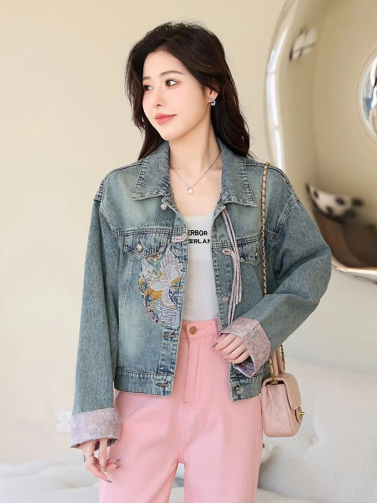 Embroidered Heavy Work ort Jaet Women's Denim Spring Autumn New Chinese Sle Satin Patchwork Button down Casual Coat
Embroidered Heavy Work ort Jaet Women's Denim Spring Autumn New Chinese Sle Satin Patchwork Button down Casual Coat