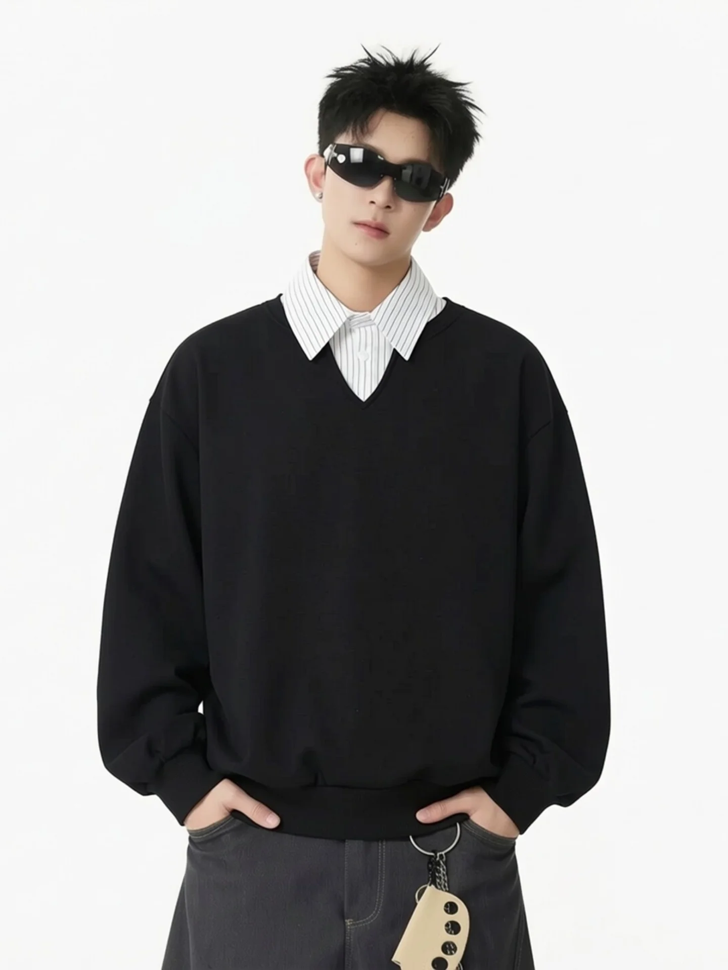 Heavyweight Black Shirt Men's Trendy Brand College Style Striped V-Neck Hoodie Couple's Wide Sweatshirt Fake Two-Piece
Heavyweight Black Shirt Men's Trendy Brand College Style Striped V-Neck Hoodie Couple's Wide Sweatshirt Fake Two-Piece