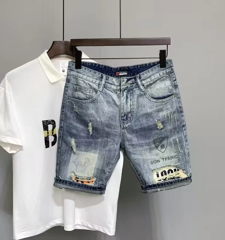 Повседневные мужские джинсовые орты пять четвертей, модные износостойкие рваные нашивки с принтом, молодежные летние облегающие джинсы для отдыха
Повседневные мужские джинсовые орты пять четвертей, модные износостойкие рваные нашивки с принтом, молодежные летние облегающие джинсы для отдыха