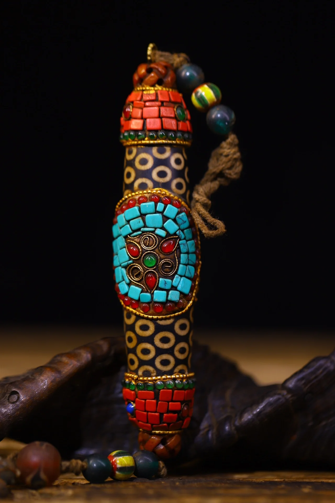 6"Collection Old Natural Agate Mosaic Gem gZi Beads Shell Nine Eyes Bead Pendant Amulet Dharma Town house Exorcism
6"Collection Old Natural Agate Mosaic Gem gZi Beads Shell Nine Eyes Bead Pendant Amulet Dharma Town house Exorcism
