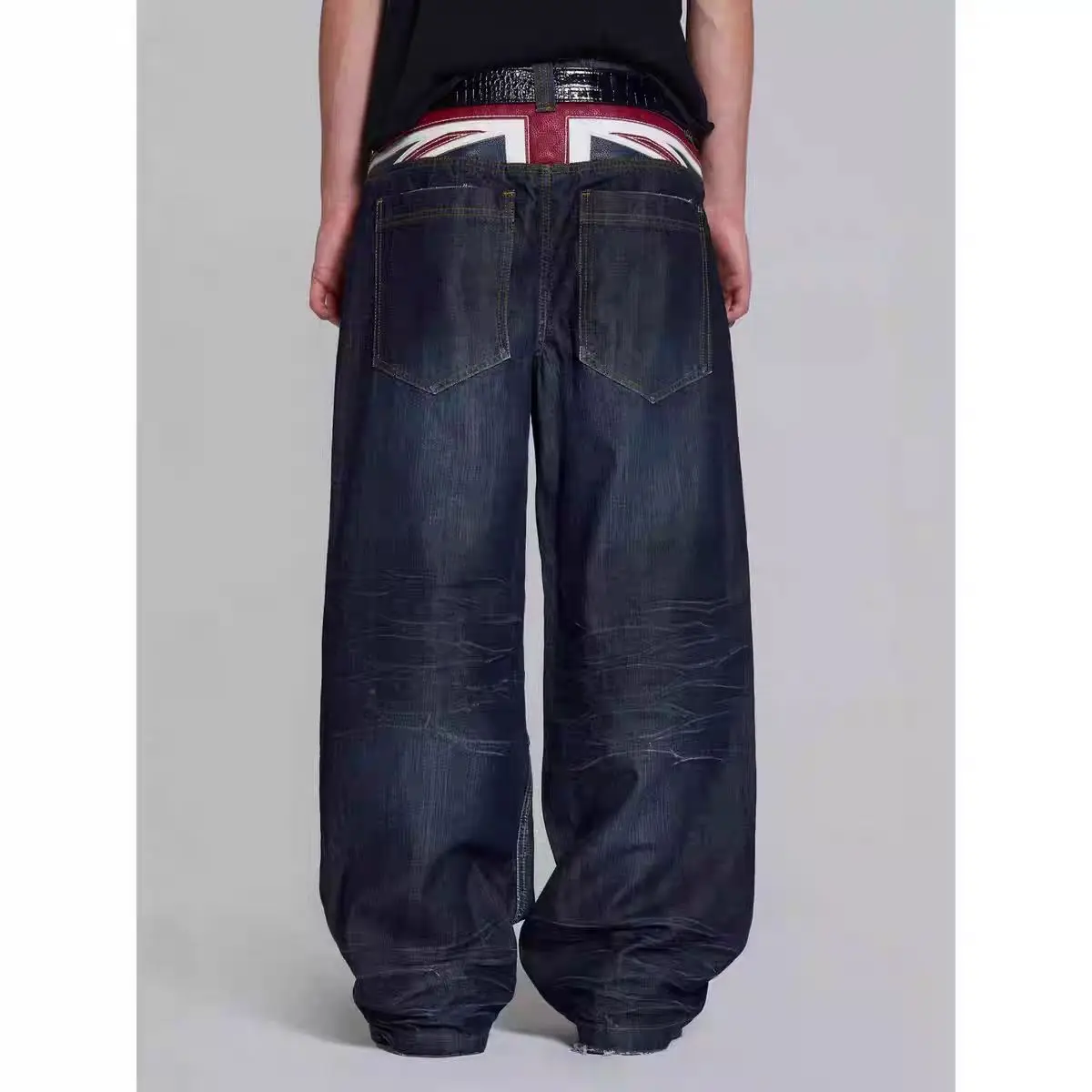 Джинсы с нашивками в стиле Y2K, американский крой, персонализированный уличный стиль, ретро-брюки в стиле хип-хоп для мужчин и женщин, свободные широкие модные брюки
Джинсы с нашивками в стиле Y2K, американский крой, персонализированный уличный стиль, ретро-брюки в стиле хип-хоп для мужчин и женщин, свободные широкие модные брюки