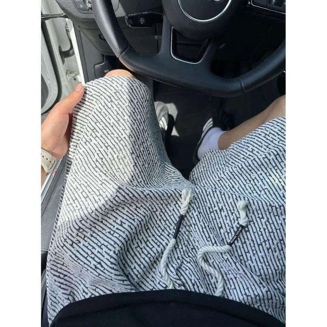 Summer Hit Men's Loose Knitted Zebra Pattern Pants Casual Fashion Brand White Black Grey Trousers Breathable Waterproof
Summer Hit Men's Loose Knitted Zebra Pattern Pants Casual Fashion Brand White Black Grey Trousers Breathable Waterproof