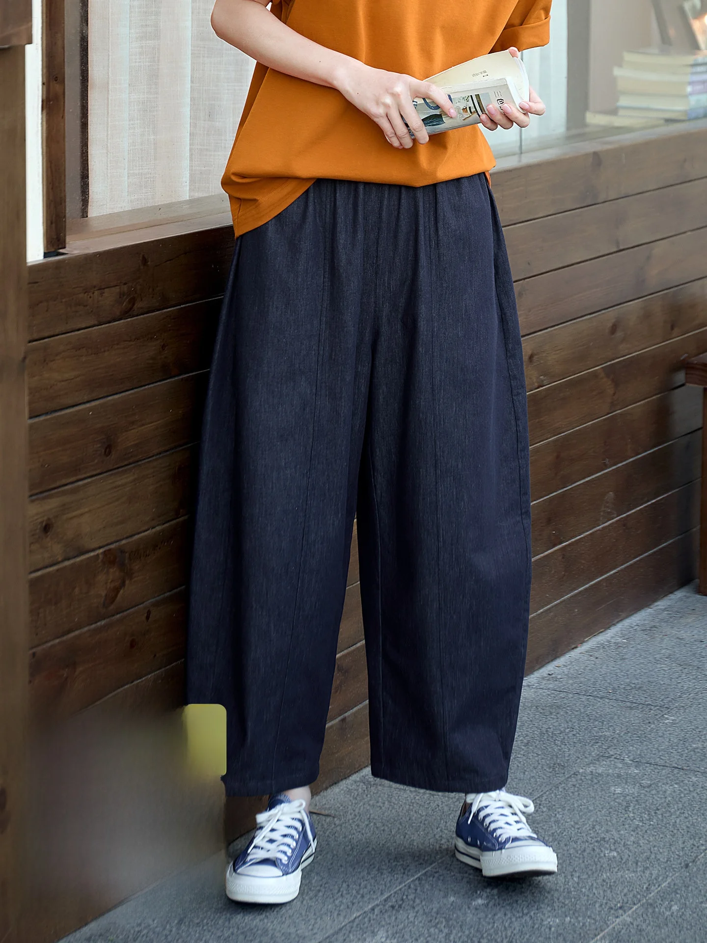 Original Japanese Style Casual Pure Cotton Denim Pants Women's Summer Elastic Waist Loose Blue Wide Leg Pants Nine Points
Original Japanese Style Casual Pure Cotton Denim Pants Women's Summer Elastic Waist Loose Blue Wide Leg Pants Nine Points