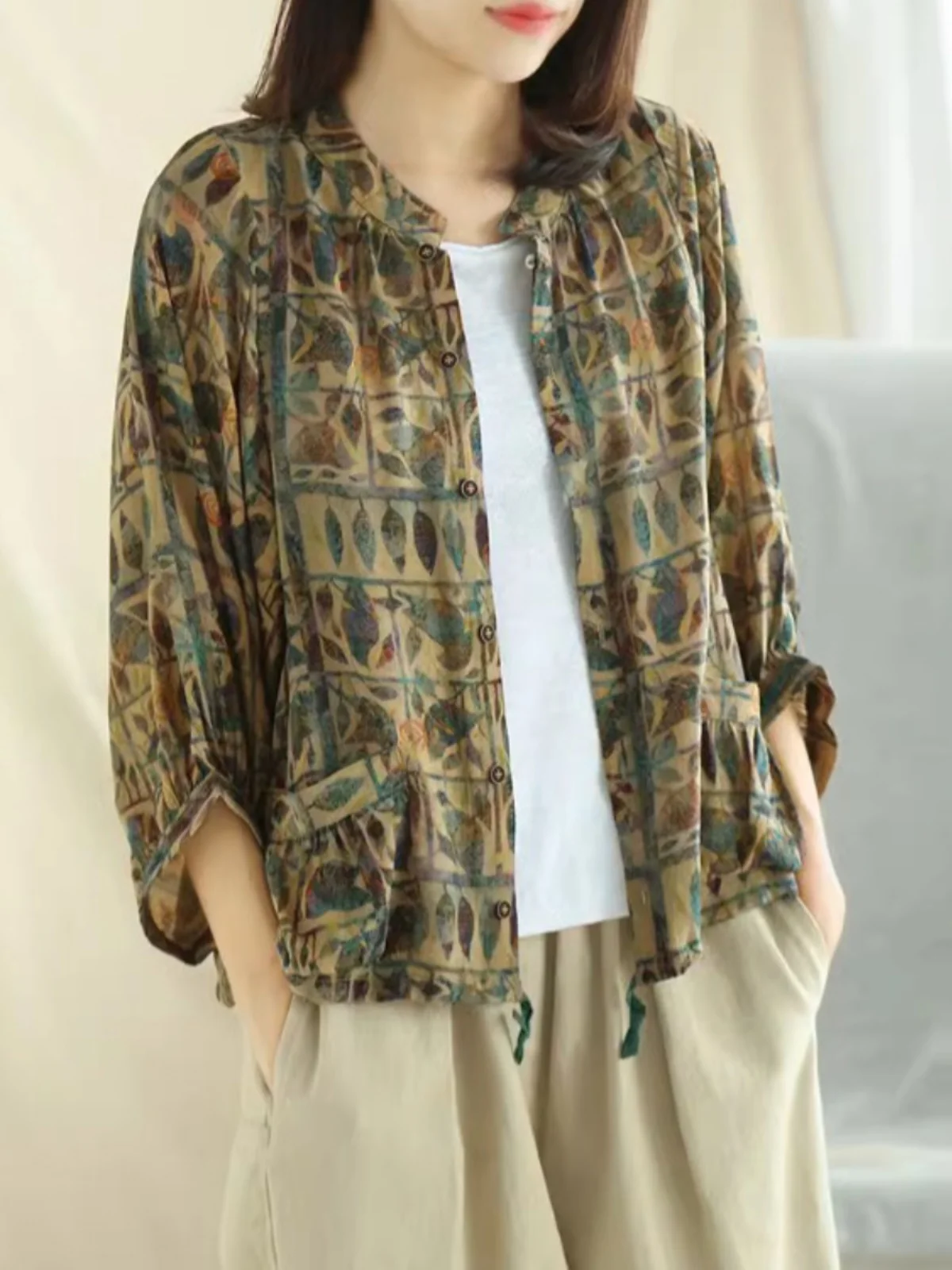 Vintage Style Cotton Linen Printed Shirt Three Quarter Sleeve Stand Collar Double Pocket Casual Open Cardigan Top for plus Si...
Vintage Style Cotton Linen Printed Shirt Three Quarter Sleeve Stand Collar Double Pocket Casual Open Cardigan Top for plus Si...