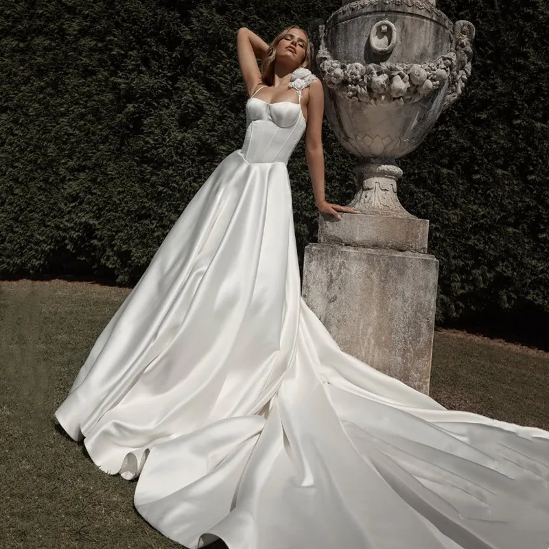 Elegant A-Line Spaghetti Straps Stain Strapless Wedding Dresses Sleeveless Pleat 3D Flowers Floor Length Bridal Gowns Customized
Elegant A-Line Spaghetti Straps Stain Strapless Wedding Dresses Sleeveless Pleat 3D Flowers Floor Length Bridal Gowns Customized