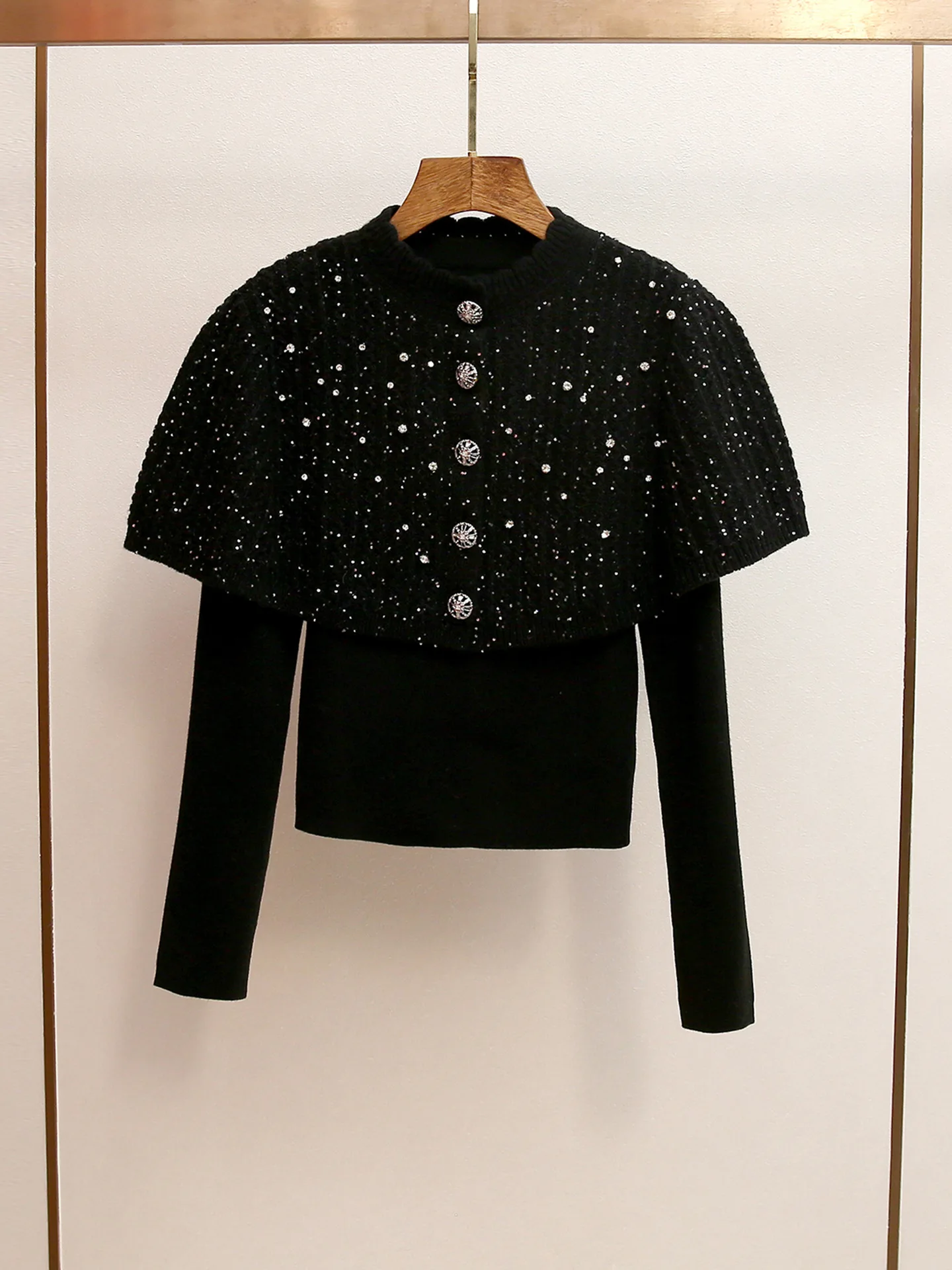 High-end women's autumn winter new elegant heavy-duty rhinestone cape slimming knit tops sweater for woman pull femmes 니트 traf
High-end women's autumn winter new elegant heavy-duty rhinestone cape slimming knit tops sweater for woman pull femmes 니트 traf