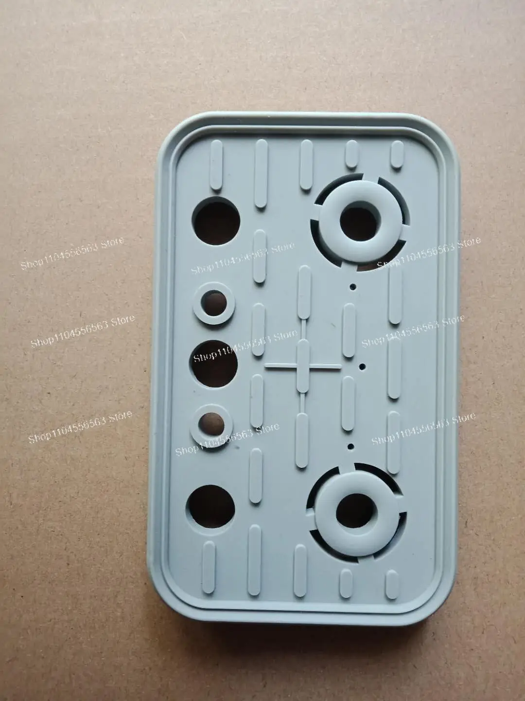 Резиновая присоска обрабатывающего центра 125*75*17, большое отверстие
Резиновая присоска обрабатывающего центра 125*75*17, большое отверстие