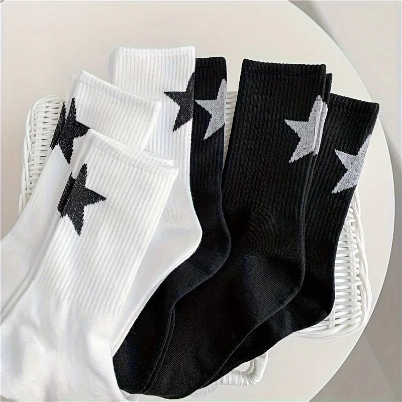 6 pairs of black and white star women's mid length socks
6 pairs of black and white star women's mid length socks