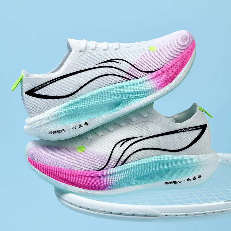 Спортивная обувь для мужчин и женщин, дышащие профессиональные кроссовки для марафона, амортизирующие кроссовки для бега на мягкой подошве
Спортивная обувь для мужчин и женщин, дышащие профессиональные кроссовки для марафона, амортизирующие кроссовки для бега на мягкой подошве