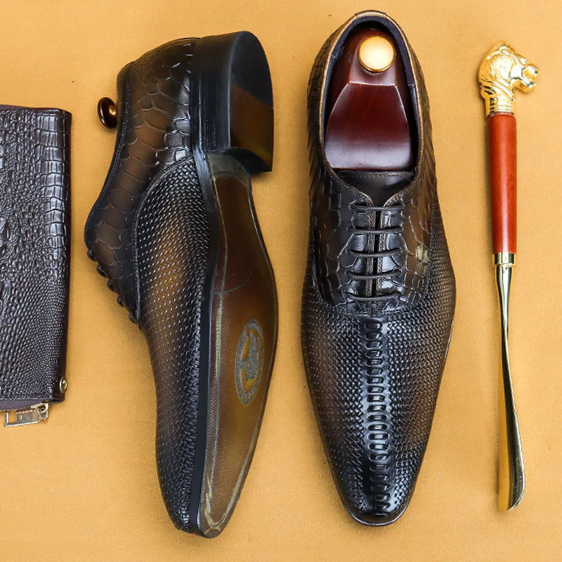 Luxury Men's Oxfords Genuine Leather Breathable Wingtip Wedding Party Dress Shoes For Men Classic Lace-Up Office Formal Shoe
Luxury Men's Oxfords Genuine Leather Breathable Wingtip Wedding Party Dress Shoes For Men Classic Lace-Up Office Formal Shoe