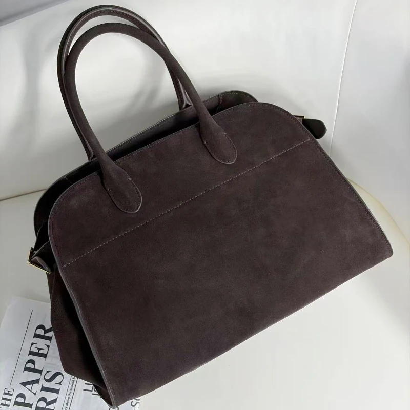 Grain Leather Shoulder Bag Armpit Handbag Trendy Versatile Solid Color Single Tote Designer Daily Commute Streetwear Aesthetic
Grain Leather Shoulder Bag Armpit Handbag Trendy Versatile Solid Color Single Tote Designer Daily Commute Streetwear Aesthetic