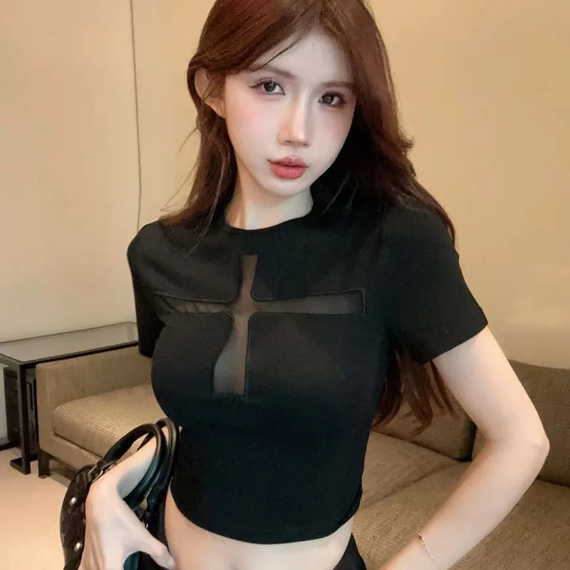 Crop Tops Sexy Dark Department See-through Cross Hollow Short Sleeve Korean Fashion Slim Short Y2K Tops Female Summer New Gothic
Crop Tops Sexy Dark Department See-through Cross Hollow Short Sleeve Korean Fashion Slim Short Y2K Tops Female Summer New Gothic