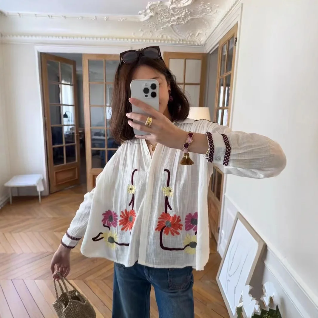 French Sle Loose Fit Long Sve irt Women's Summer New Faion Floral Embroidery Casual Collar Stand up Big Size irt
French Sle Loose Fit Long Sve irt Women's Summer New Faion Floral Embroidery Casual Collar Stand up Big Size irt