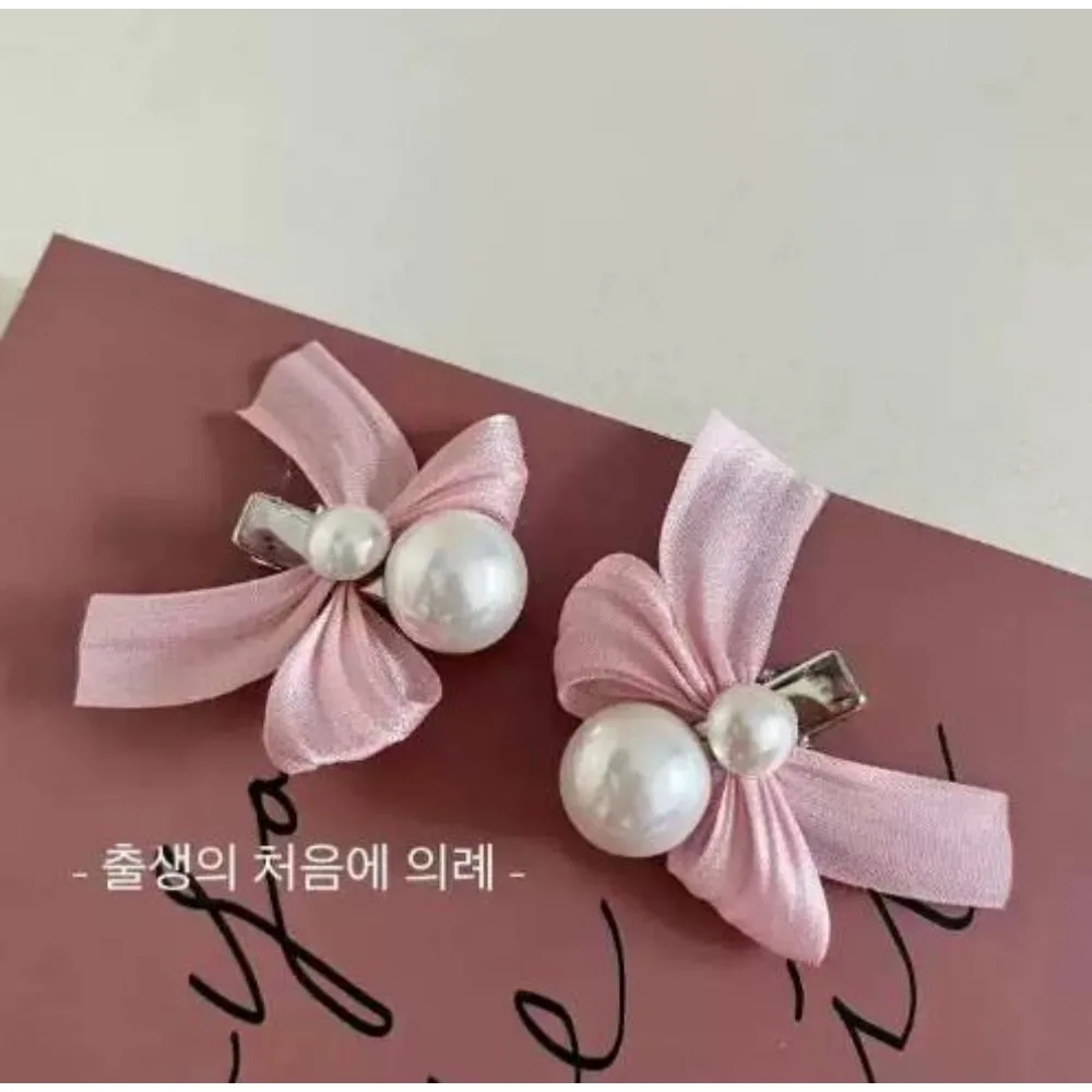 2pcs New Sweet Bow Hair Clips for Girls Pearl Side Small Duckbill Clips Kids Hair Accessories Children Bangs Clamp
2pcs New Sweet Bow Hair Clips for Girls Pearl Side Small Duckbill Clips Kids Hair Accessories Children Bangs Clamp