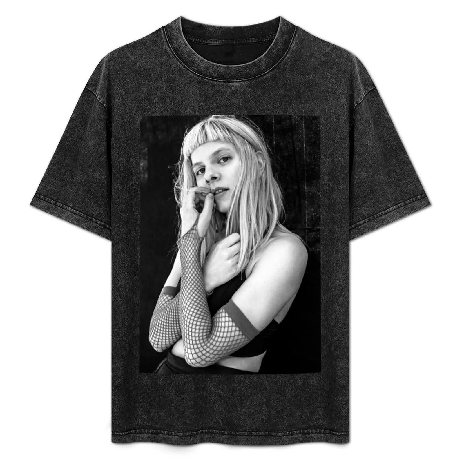 Aurora Aksnes Fishnet T-Shirt Casual Loose Fit Summer Tee Shirt
Aurora Aksnes Fishnet T-Shirt Casual Loose Fit Summer Tee Shirt