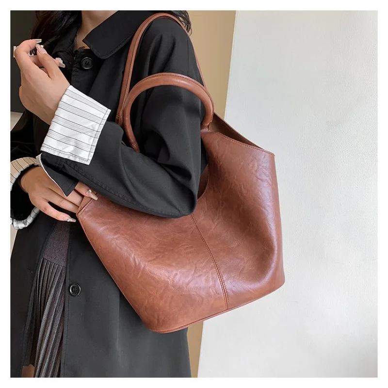 Элитная кожаная сумка для подгузников для женщин: классический элегантный дизайн, винтажный повседневный стиль, простая женская модная сумочка
Элитная кожаная сумка для подгузников для женщин: классический элегантный дизайн, винтажный повседневный стиль, простая женская модная сумочка