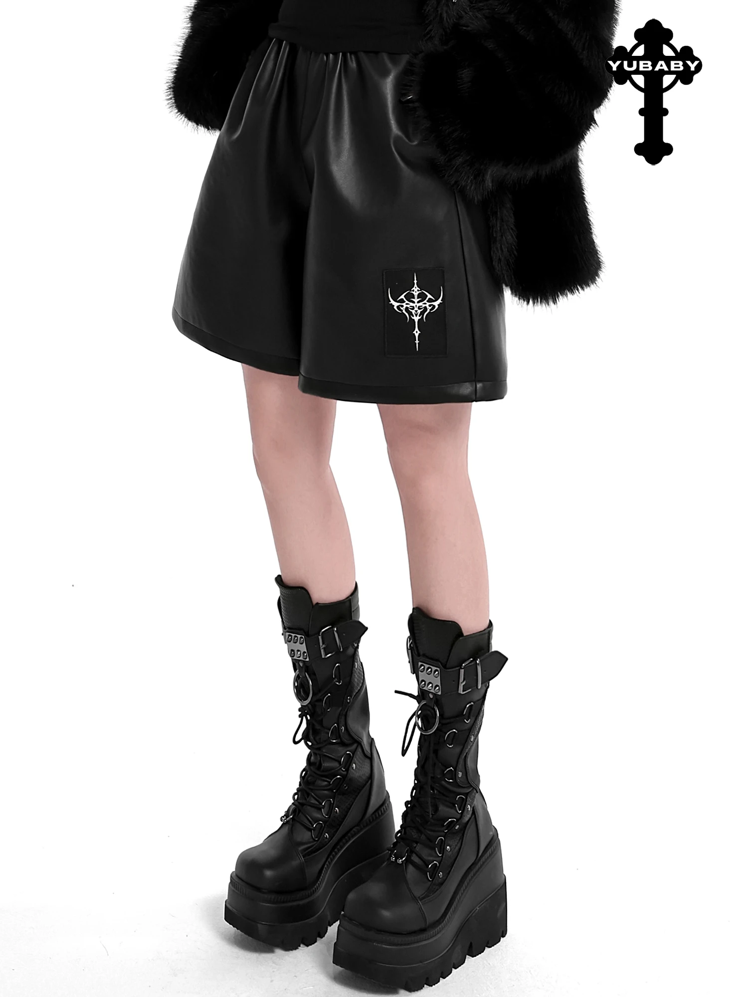 Gothic Style Patchwork Cross Stitch Super Wide Leg Five-Point Pants Leather Shorts Loose Fit Casual Trousers for Women
Gothic Style Patchwork Cross Stitch Super Wide Leg Five-Point Pants Leather Shorts Loose Fit Casual Trousers for Women