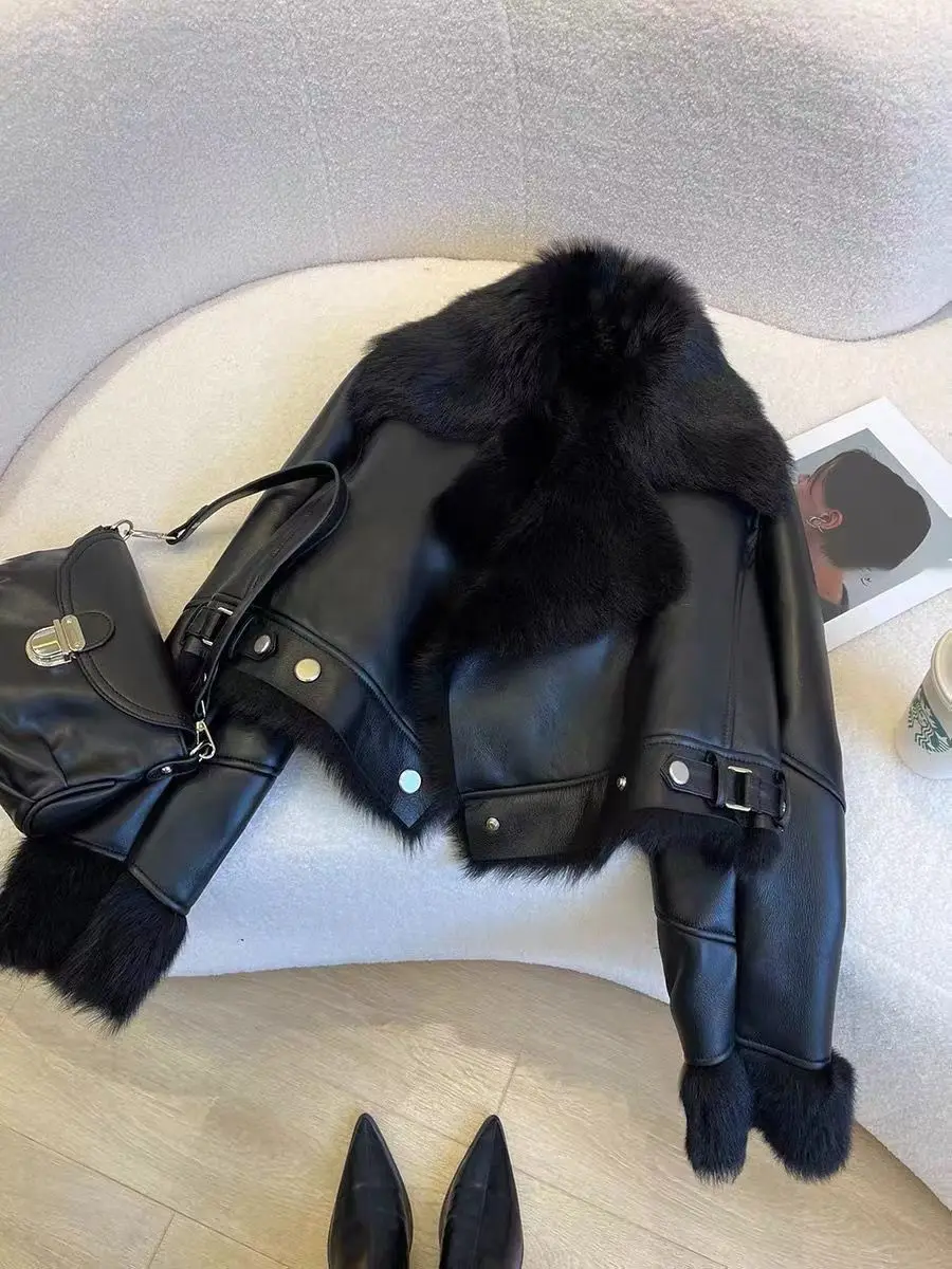 Winter Autumn Women Streetwear Faux Lamb Leather Fur Short Jacket with Belt Moto Biker Thick Warm Winter Sheepskin Coat Outwear
Winter Autumn Women Streetwear Faux Lamb Leather Fur Short Jacket with Belt Moto Biker Thick Warm Winter Sheepskin Coat Outwear