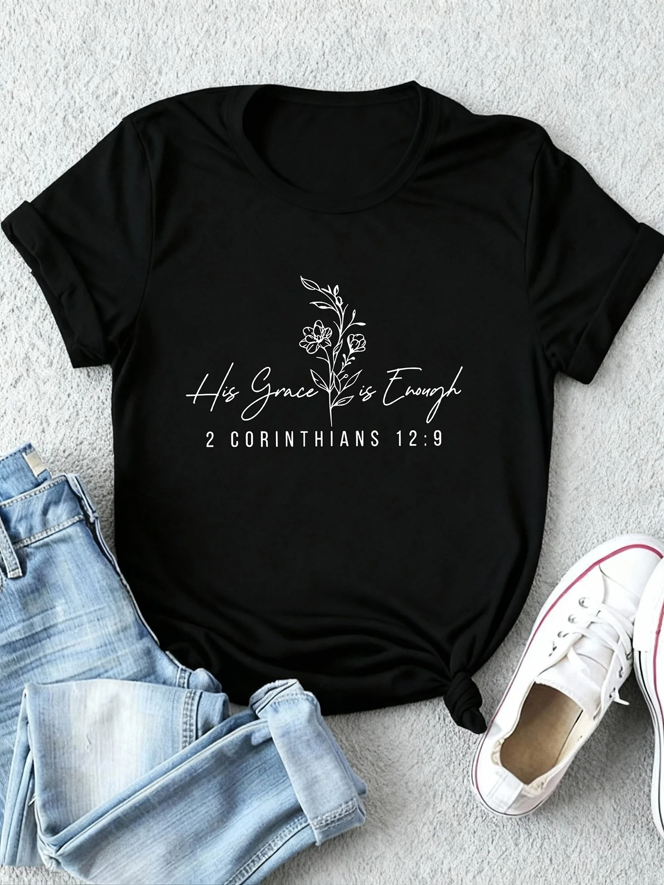 Black Short Sleeve Crew Neck T-Shirt with Floral Script Print for Women
Black Short Sleeve Crew Neck T-Shirt with Floral Script Print for Women